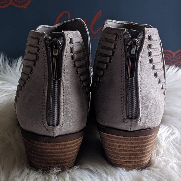 🆕 Carlos •Faux Suede• Almond Toe Ankle Boots - Picture 3 of 9